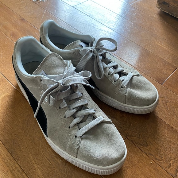 Assorted shoes - Picture 3 of 3